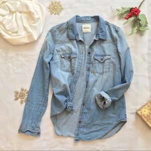 Mudd Chambray button up